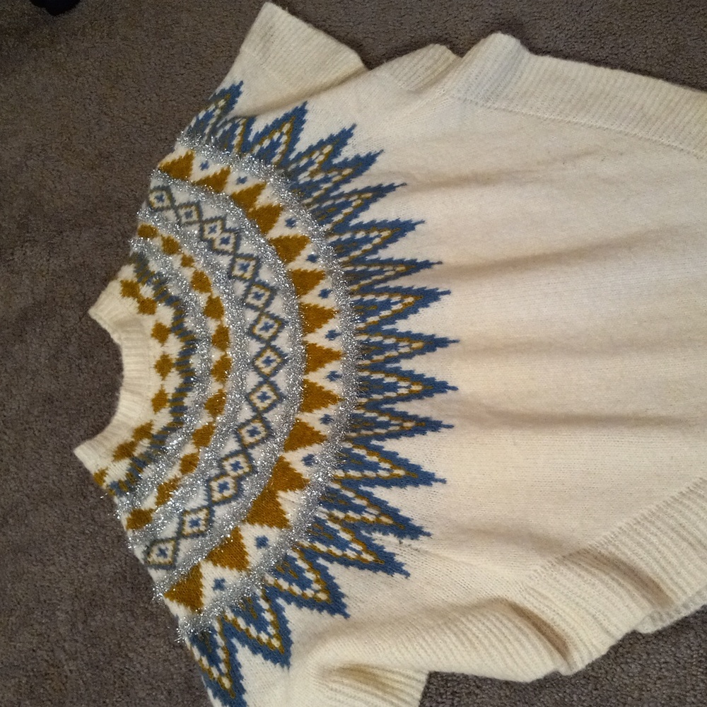 Tinsel infused holiday poncho, one size - Picture 2 of 4